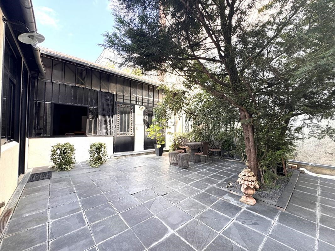 Château à vendre dans le quartier Chedal Anglay