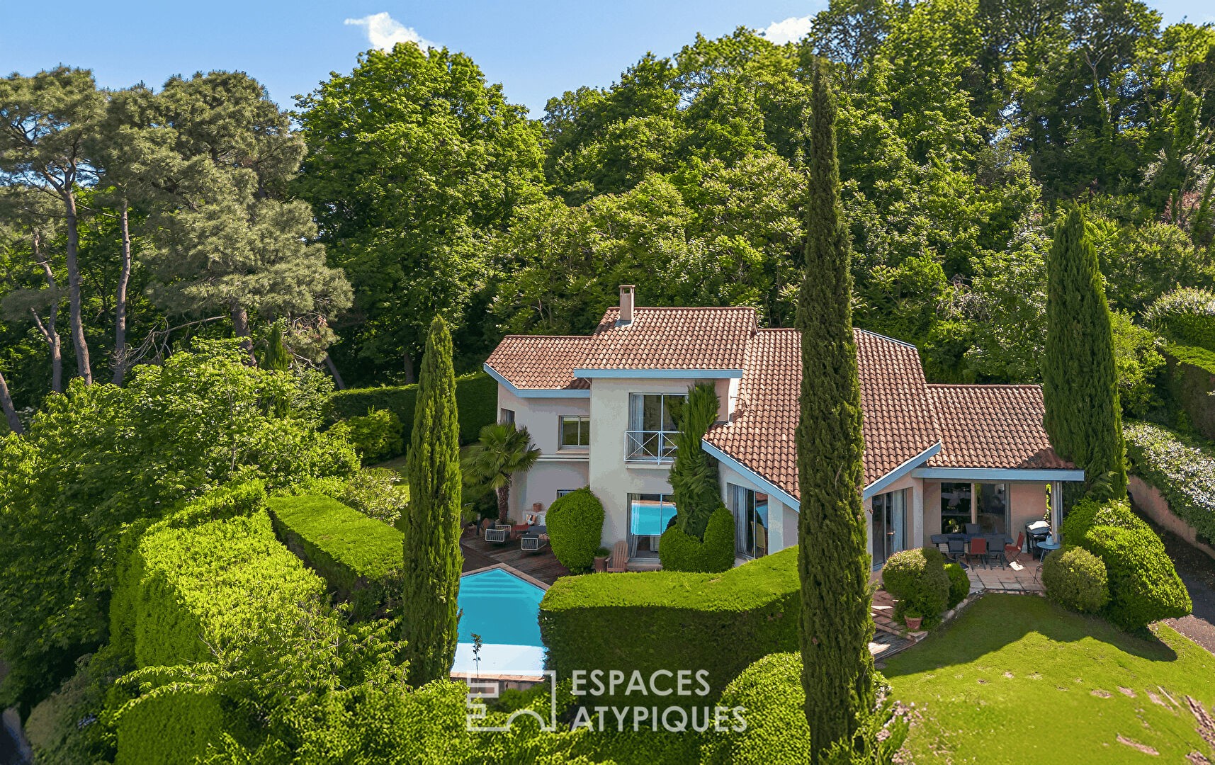Maison de luxe à vendre dans le quartier Point du Jour-Ménival