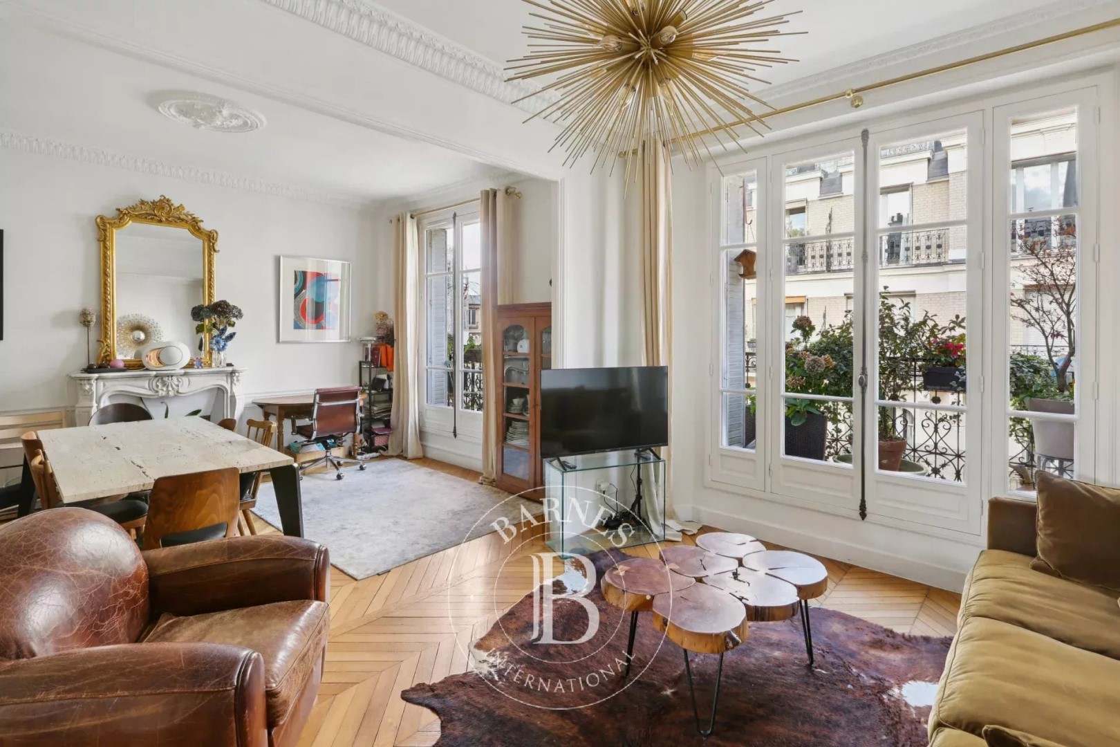 Luxe appartement te koop in Auteuil Nord
