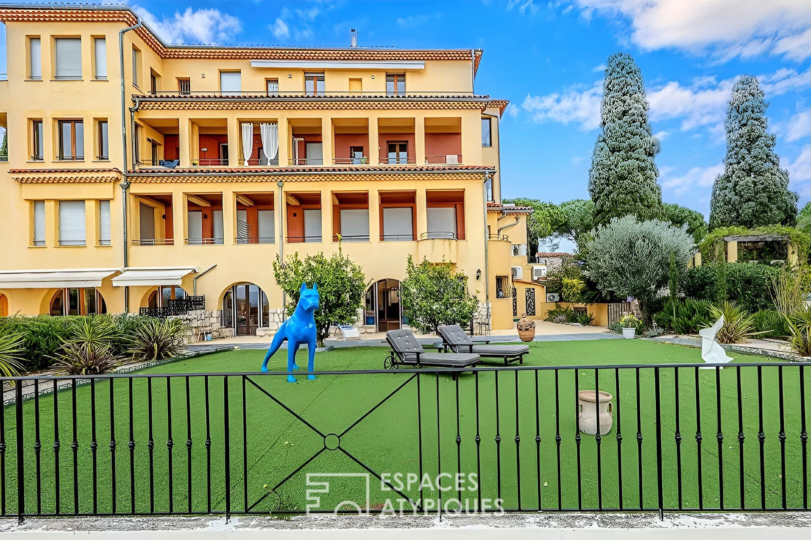 Luxe appartement te koop in Fabron