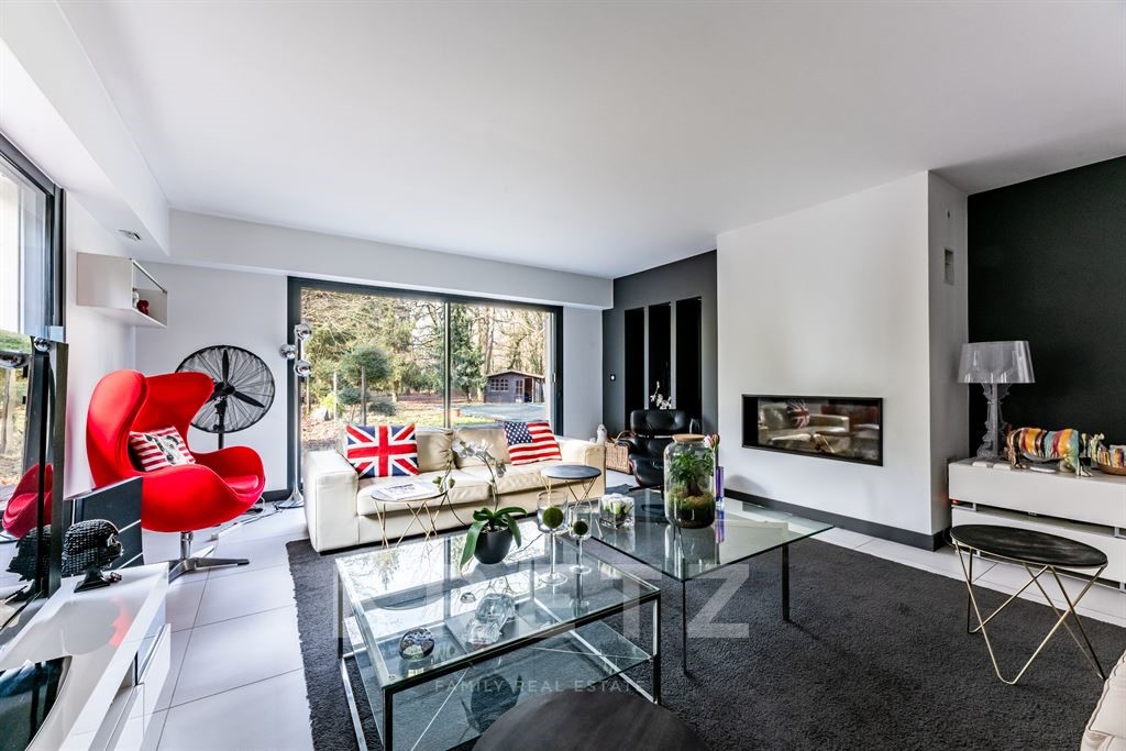 Villa de luxe à vendre dans le quartier Ouest