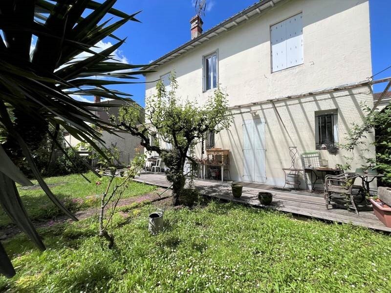 Maison de luxe à vendre dans le quartier Le Lac-Bacalan