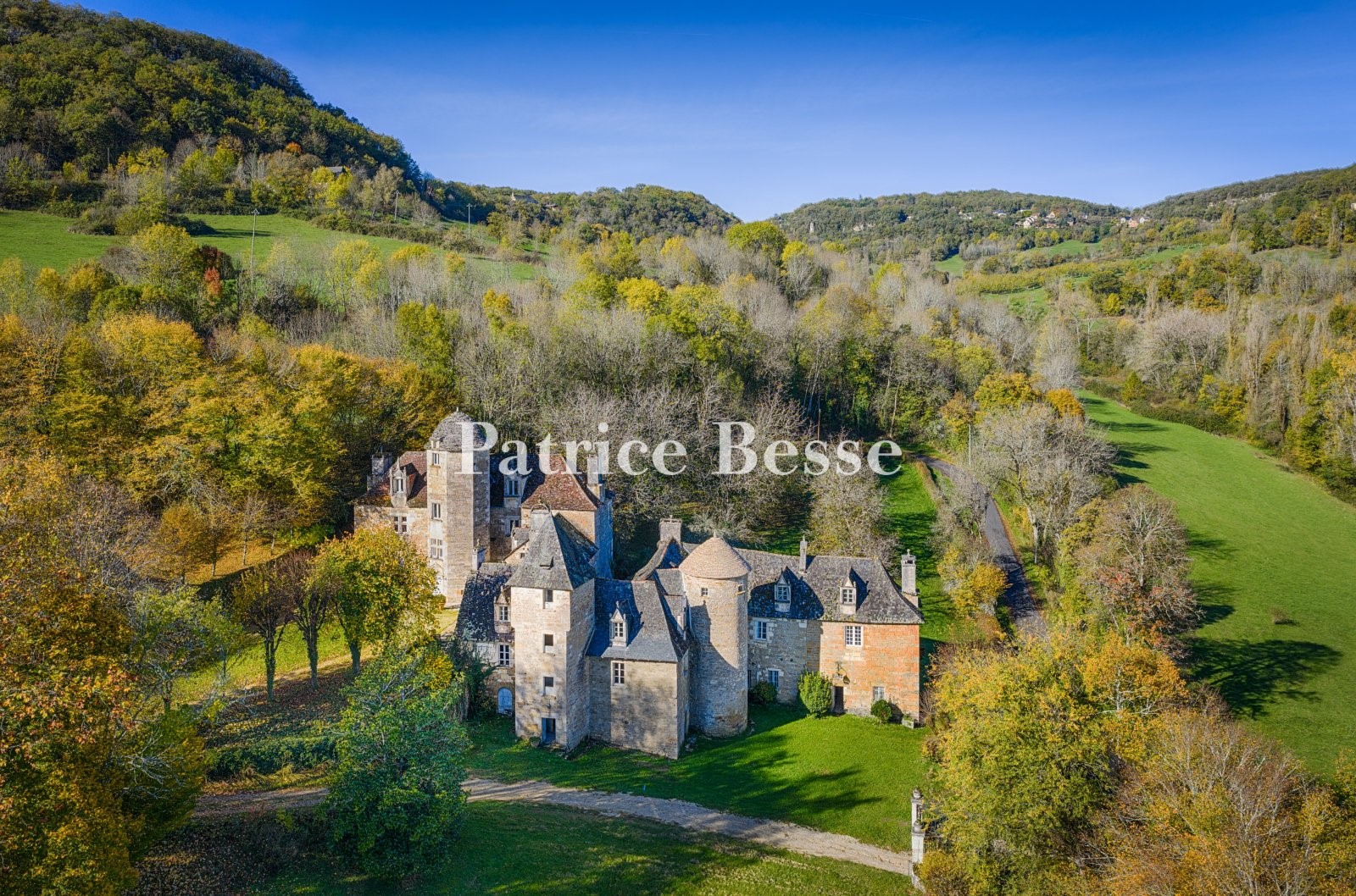 Castle for sale in Brive-la-Gaillarde