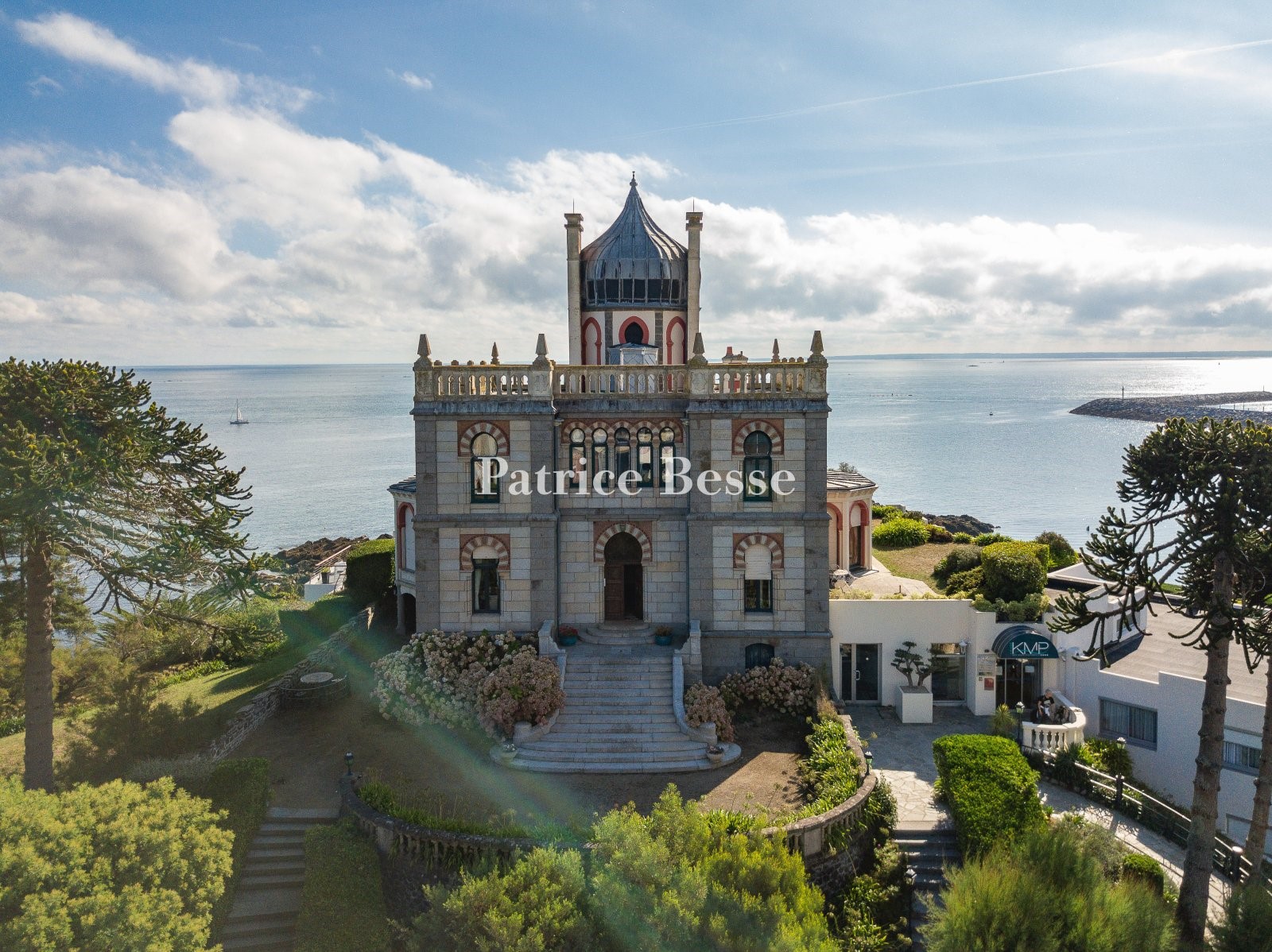 Castle for sale in Saint-Quay-Portrieux