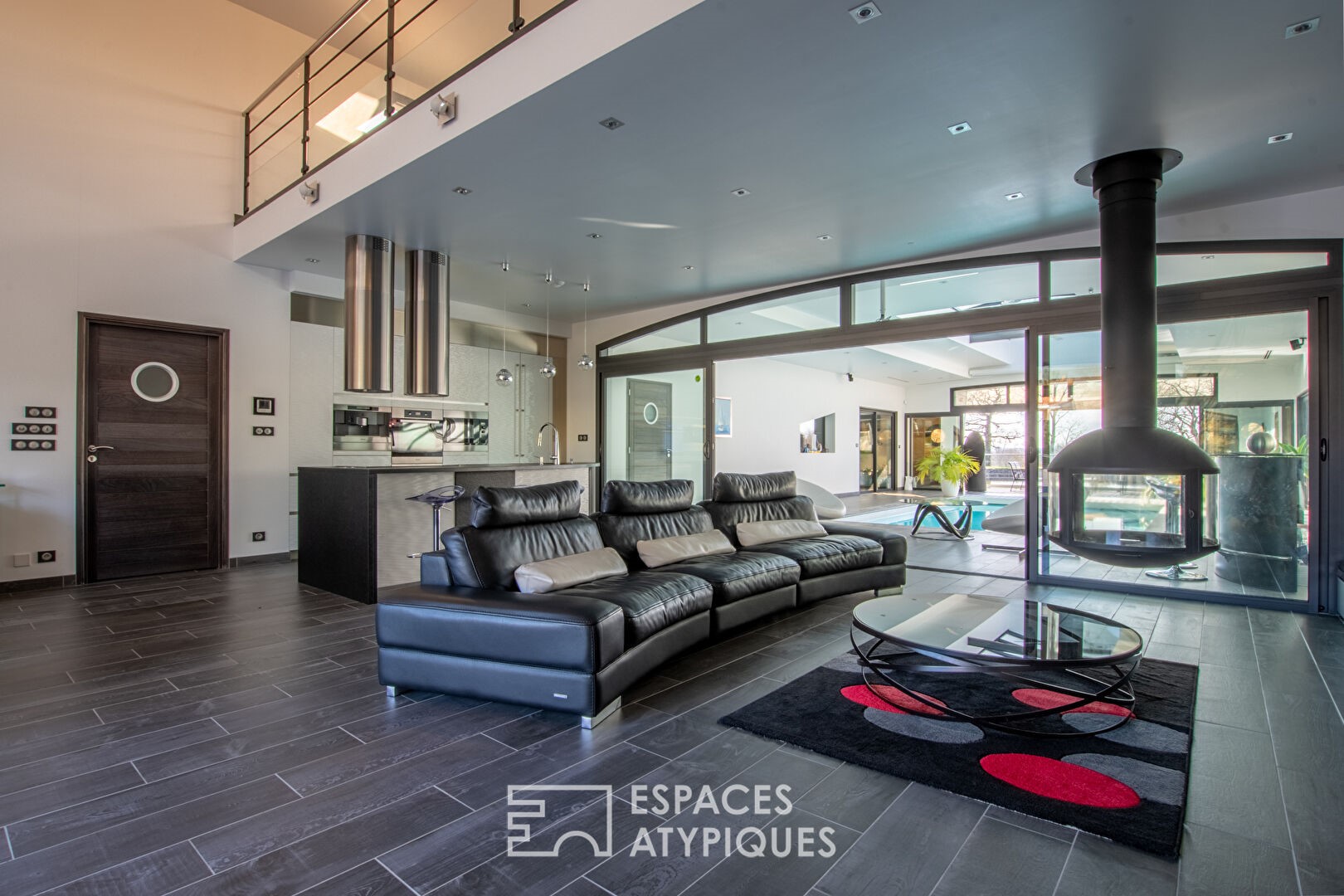 Luxury house for sale in Châtillon-sur-Thouet