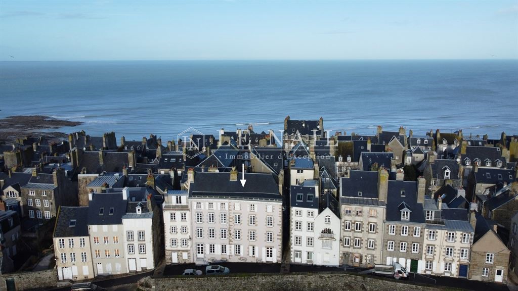 Private mansion for sale in Granville