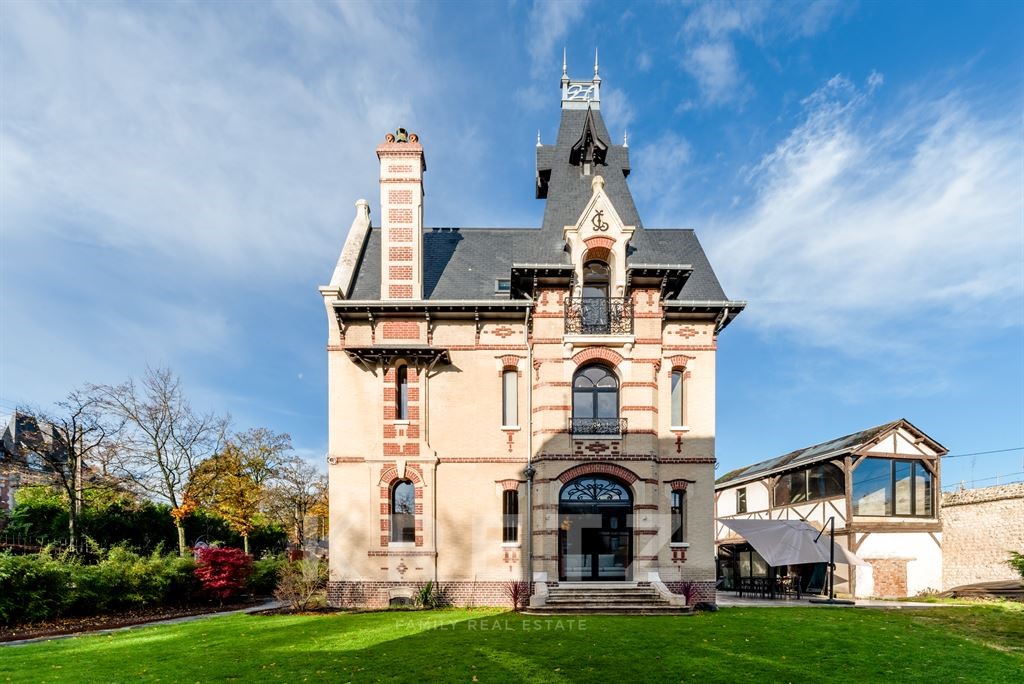 Luxus-Haus zu verkaufen Saint Clément-Jardin des Plantes-Grammont