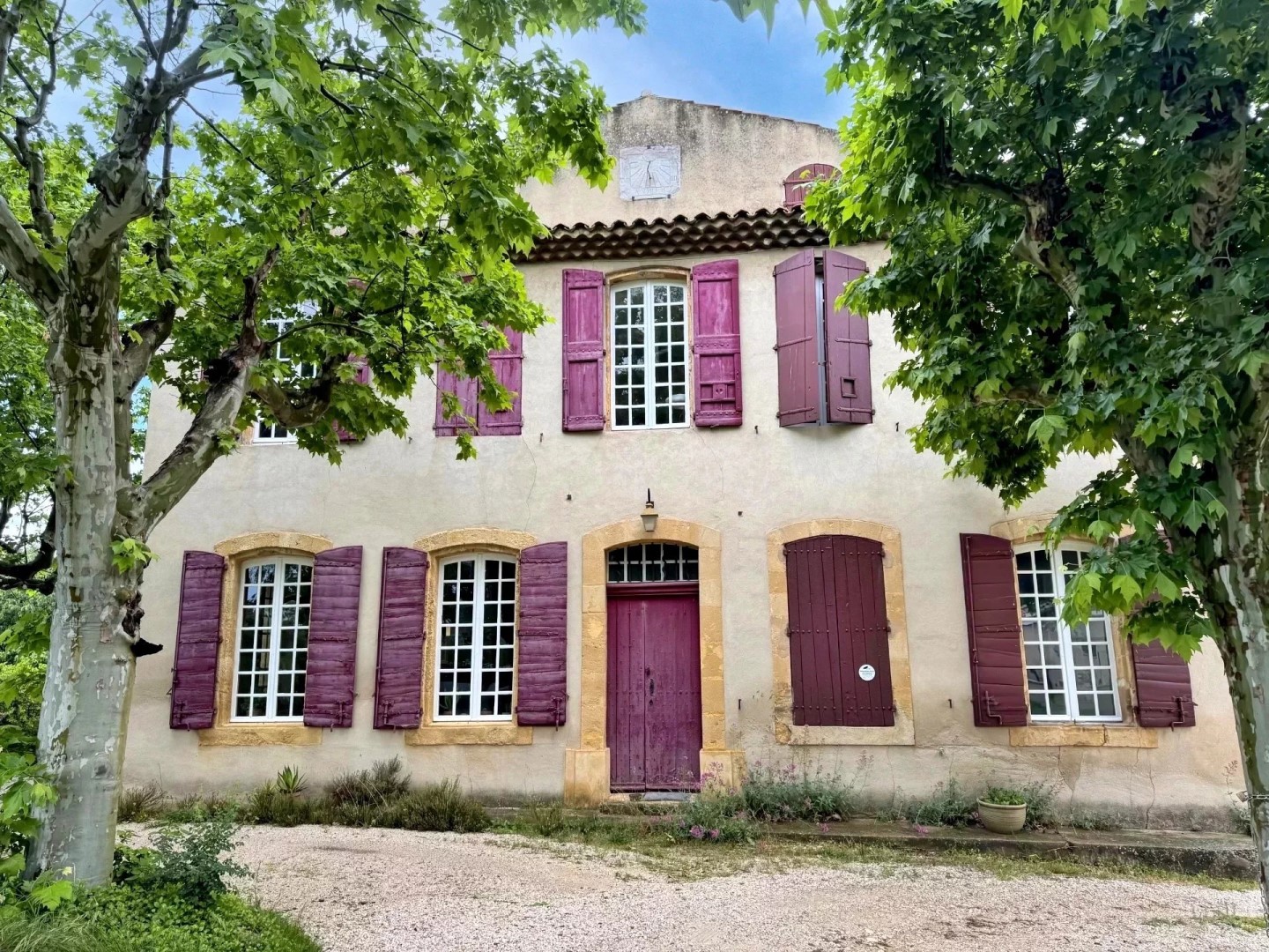 Provençaals buitenhuis te koop in Comtale-Cente-Cours Mirabeau