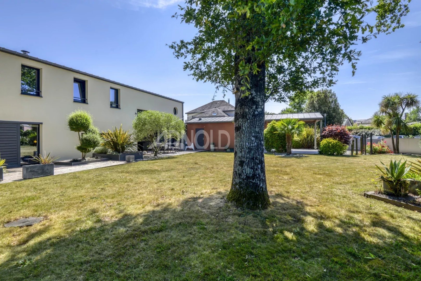 Luxury house for sale in the district Ouest