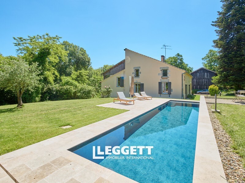 Luxury house for sale in Lagruère