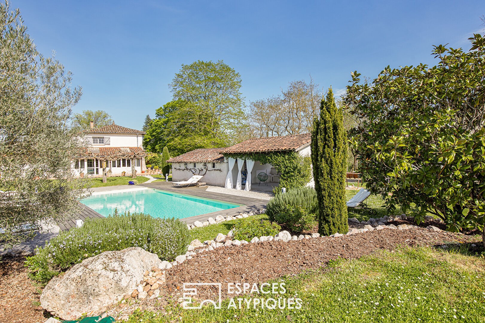Luxury house for sale in Gaillac
