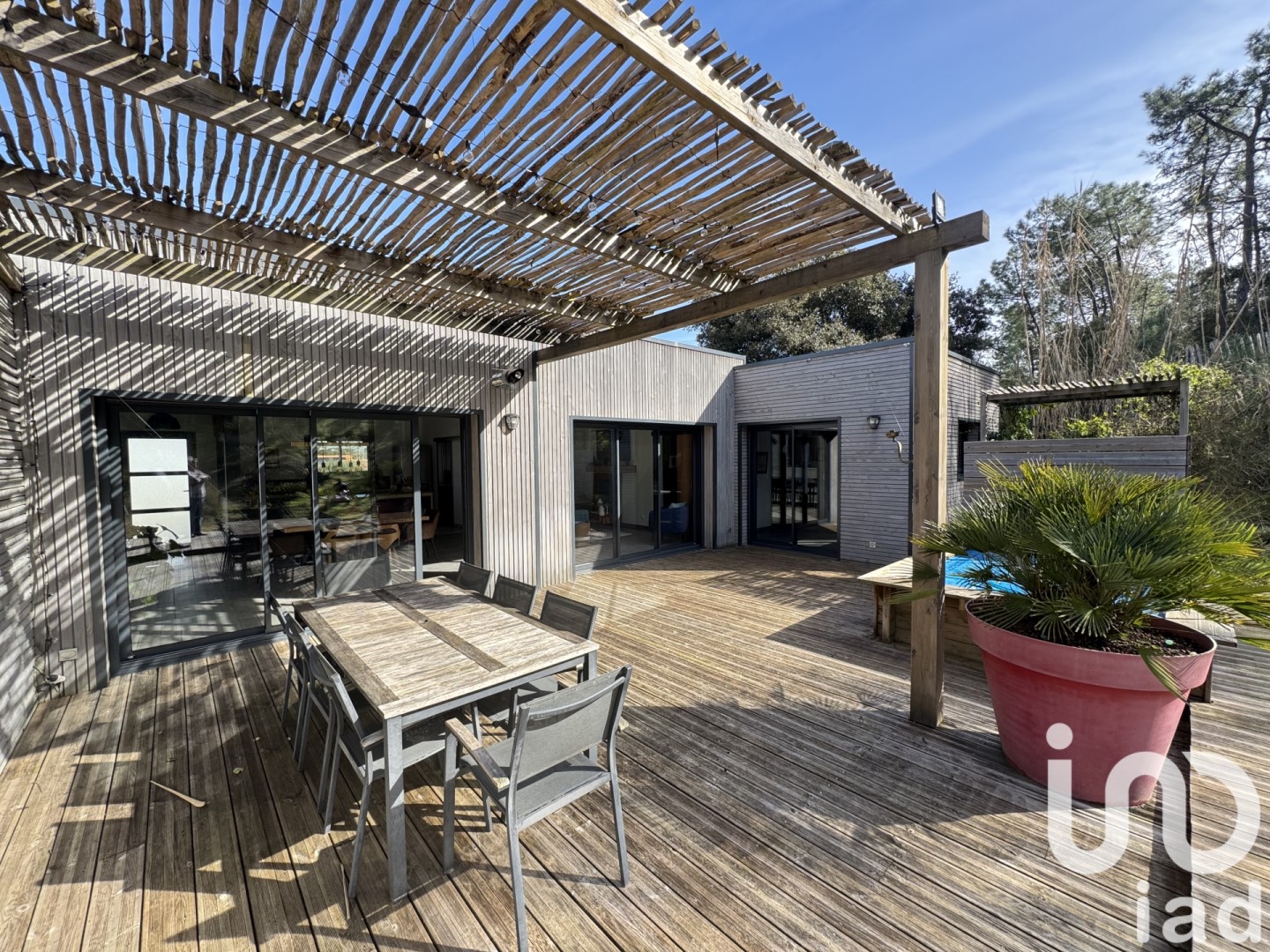 Traditional property for sale in the district Peripherie