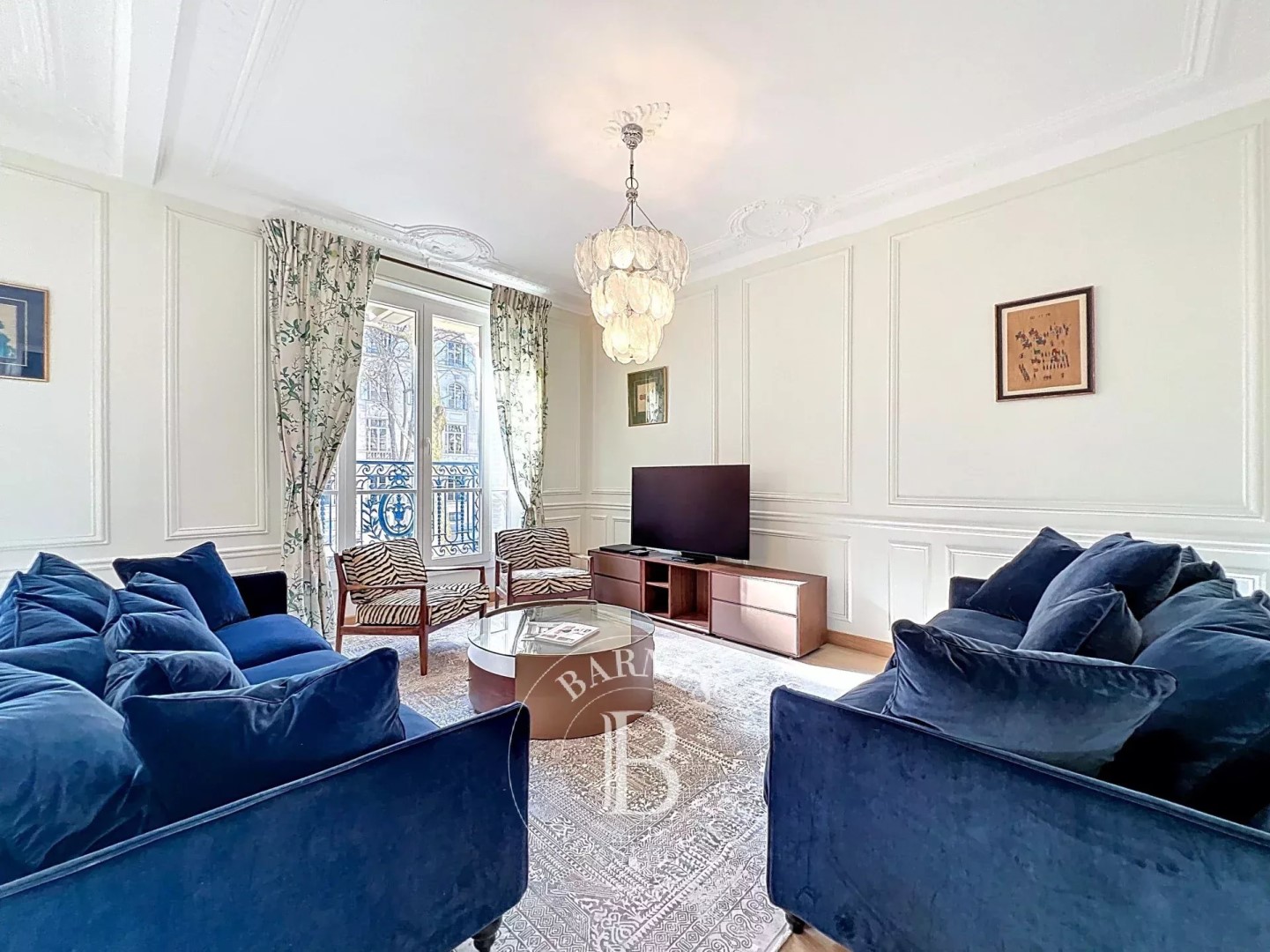 Luxury apartment for rent in the district Ecole Militaire