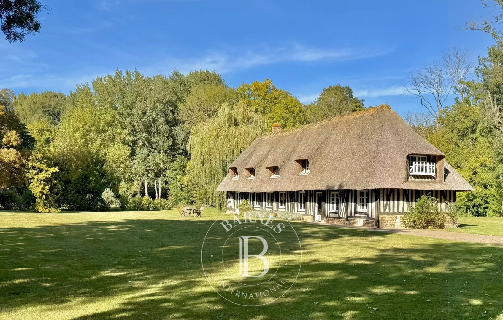 Luxury house for sale in Le Vaudreuil