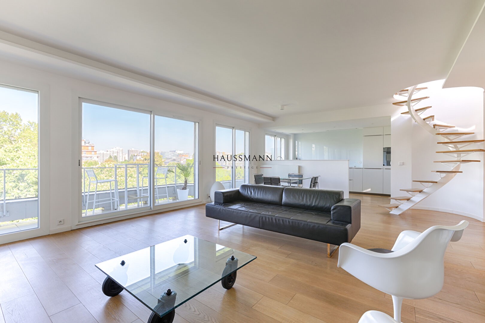 Luxe appartement te huur in Ile de la Jatte-Parc d'Orléans