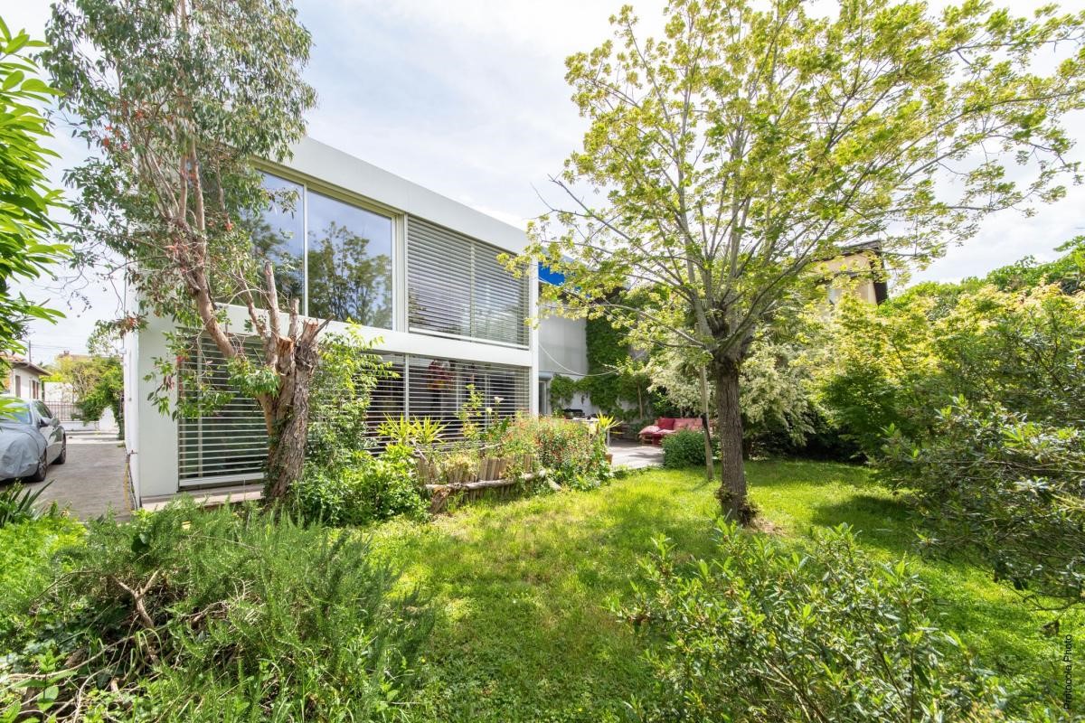 Maison d'architecte à vendre dans le quartier Croix Daurade-Borderouge-Paleficat-Trois Cocus
