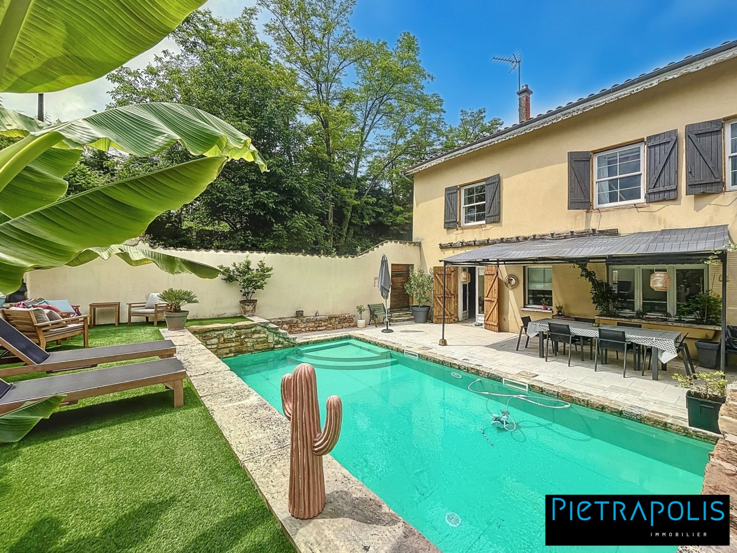 Maison de luxe à vendre à Sathonay-Village