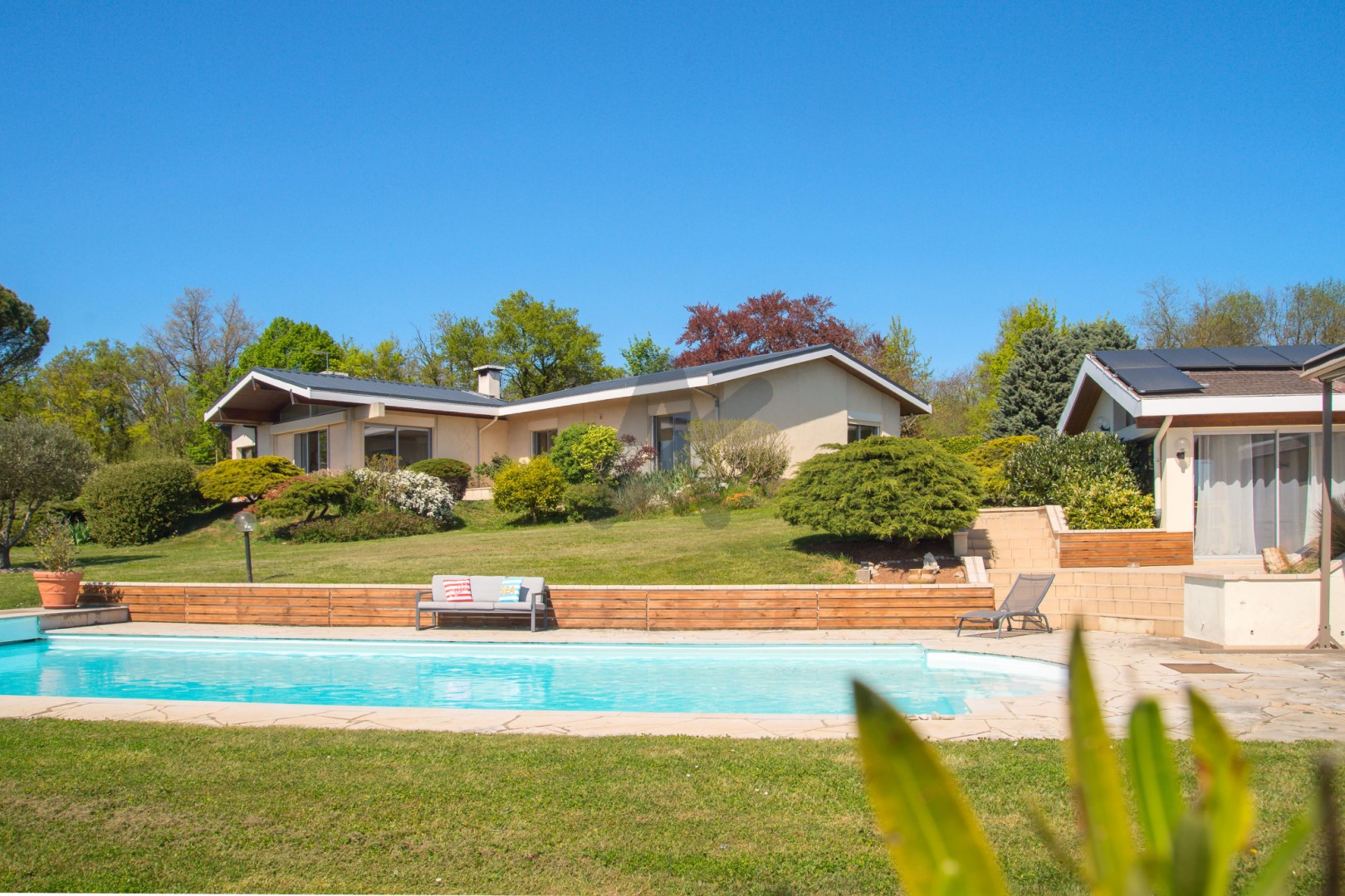 Maison de luxe à vendre à Montanay