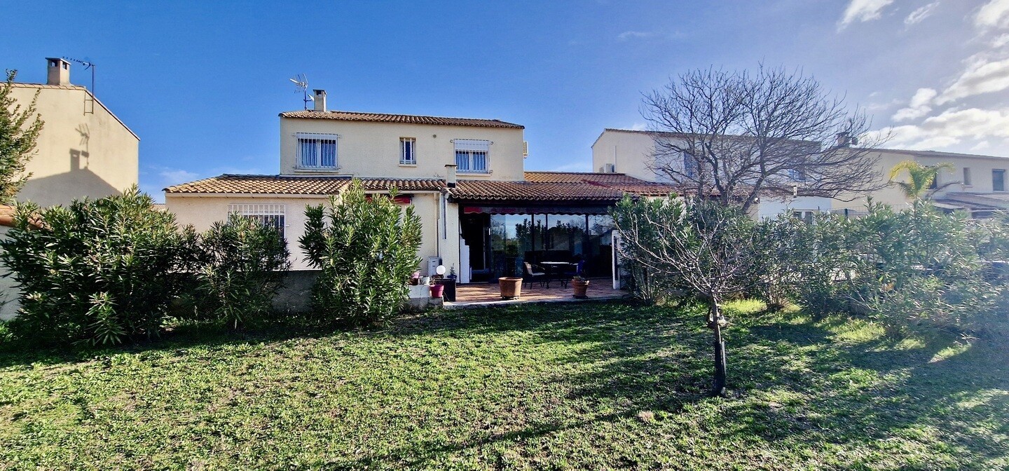 Luxury house for sale in the district Périphérie Nord et Est