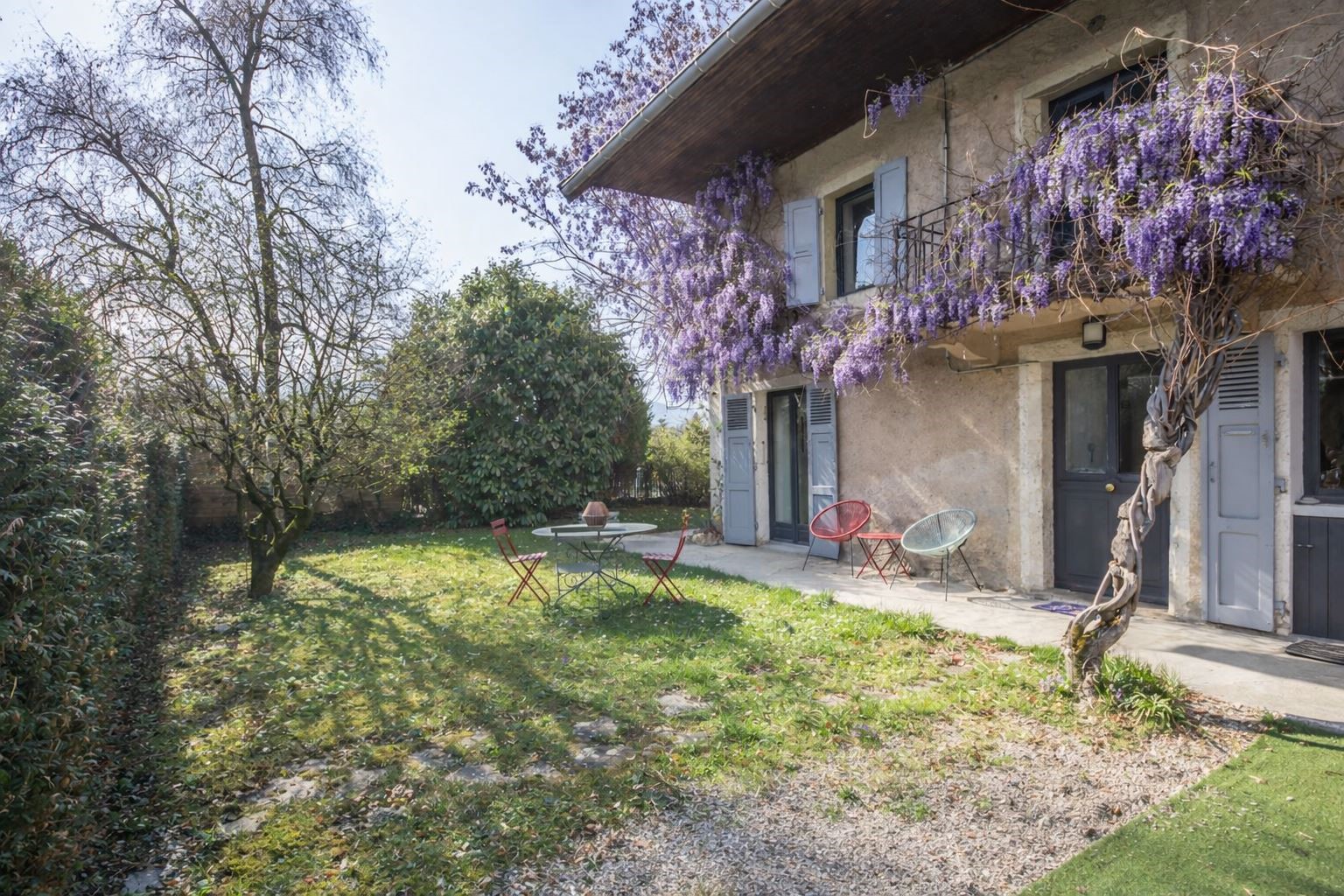 Traditioneel huis te koop in Talloires