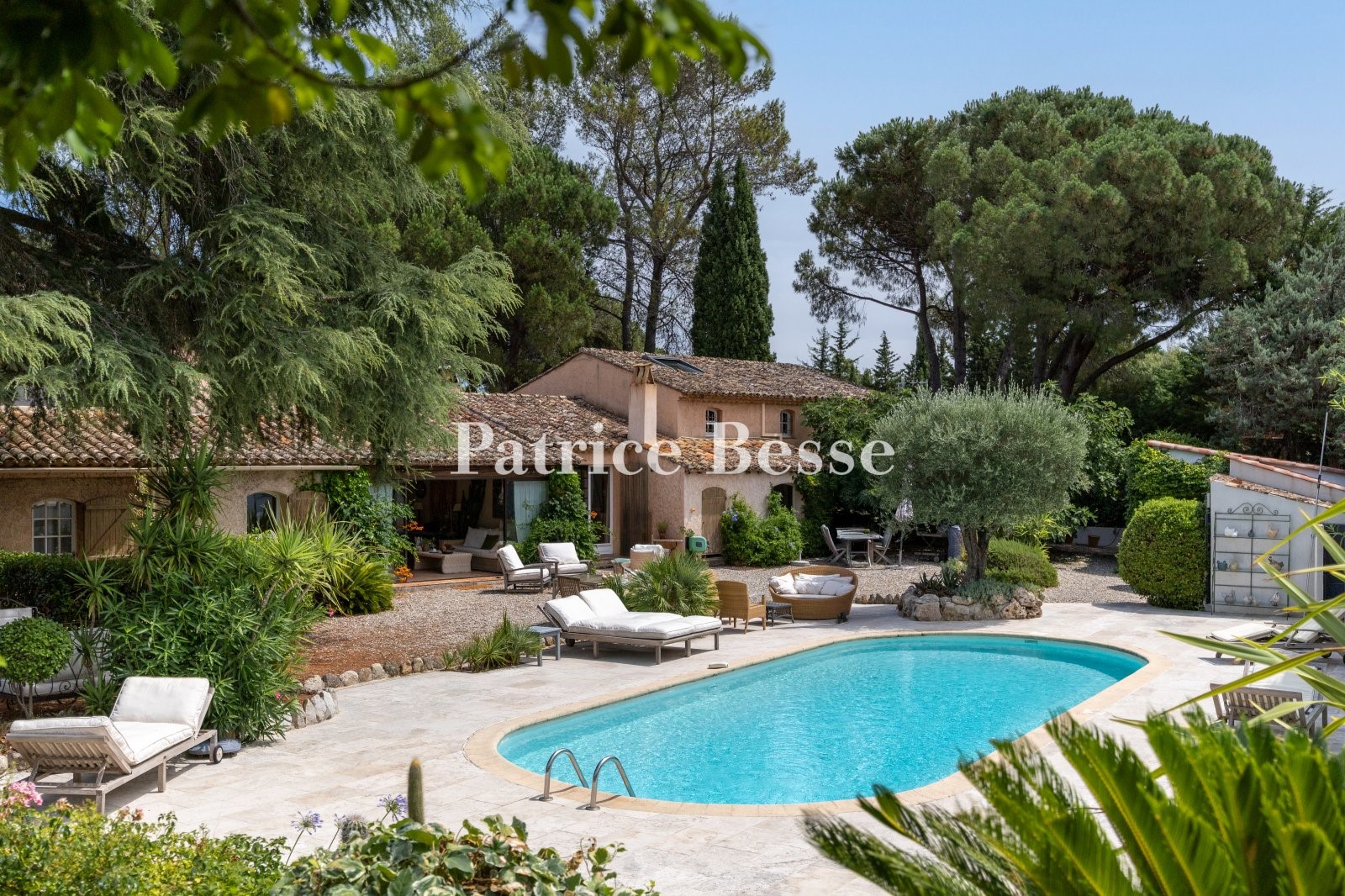 Old house for sale in Le Plan-de-la-Tour