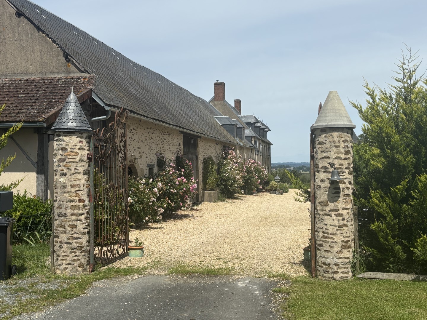 property for sale in Dun-le-Palestel