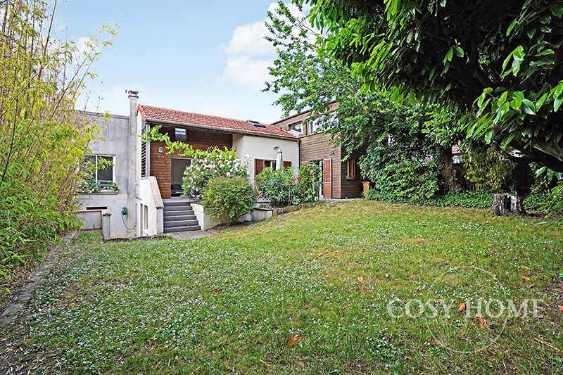 Pavillon de luxe à vendre dans le quartier Signac-Murs à Pêches