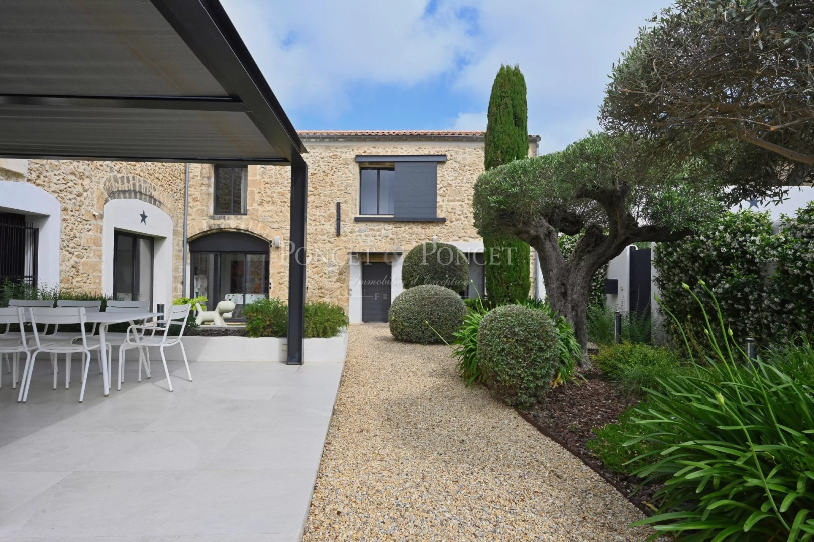 Luxury house for sale in the district Port Cereirède