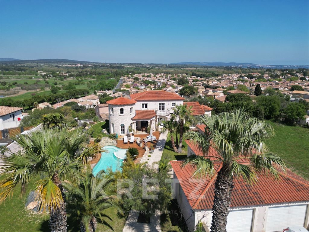 Maison de luxe à vendre dans le quartier Les Pierres Blanches