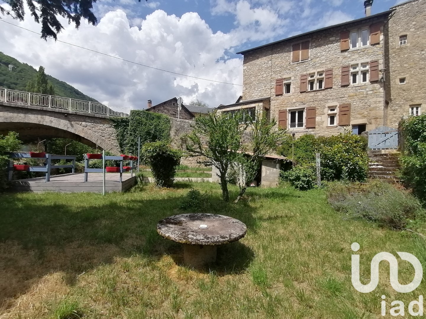 Maison de village à vendre à Ispagnac