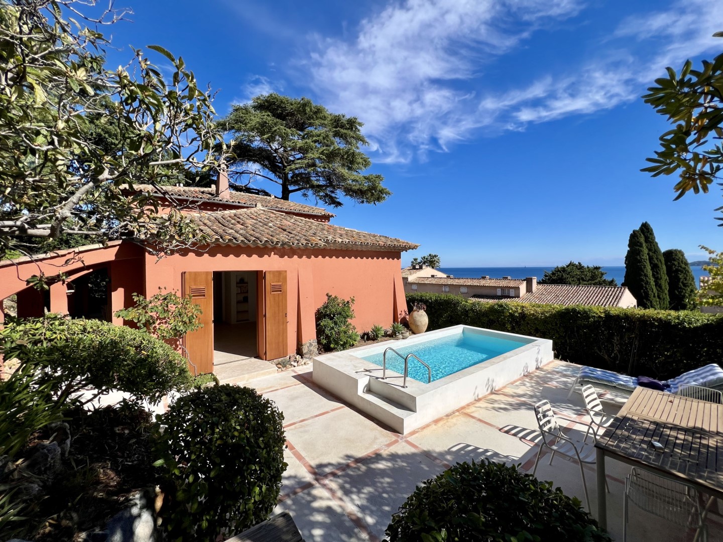 Luxury villa for sale in the district Nartelle-Noyer-Bellevue-bd des Sardinaux