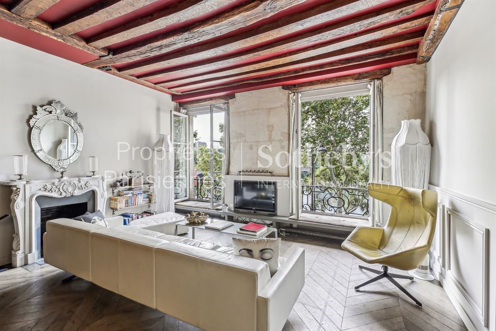 Luxury apartment for sale in the district Saint Germain l'Auxerrois