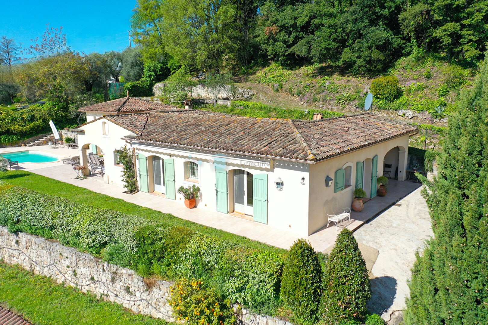 Maison de luxe à vendre dans le quartier Nord