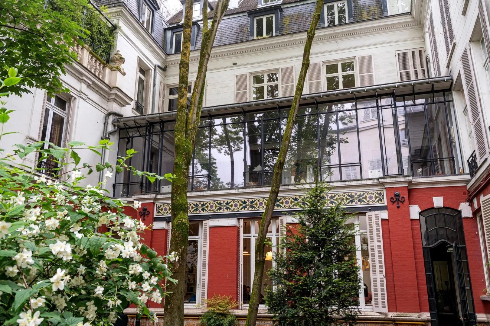 Luxury apartment for sale in the district Monnaie