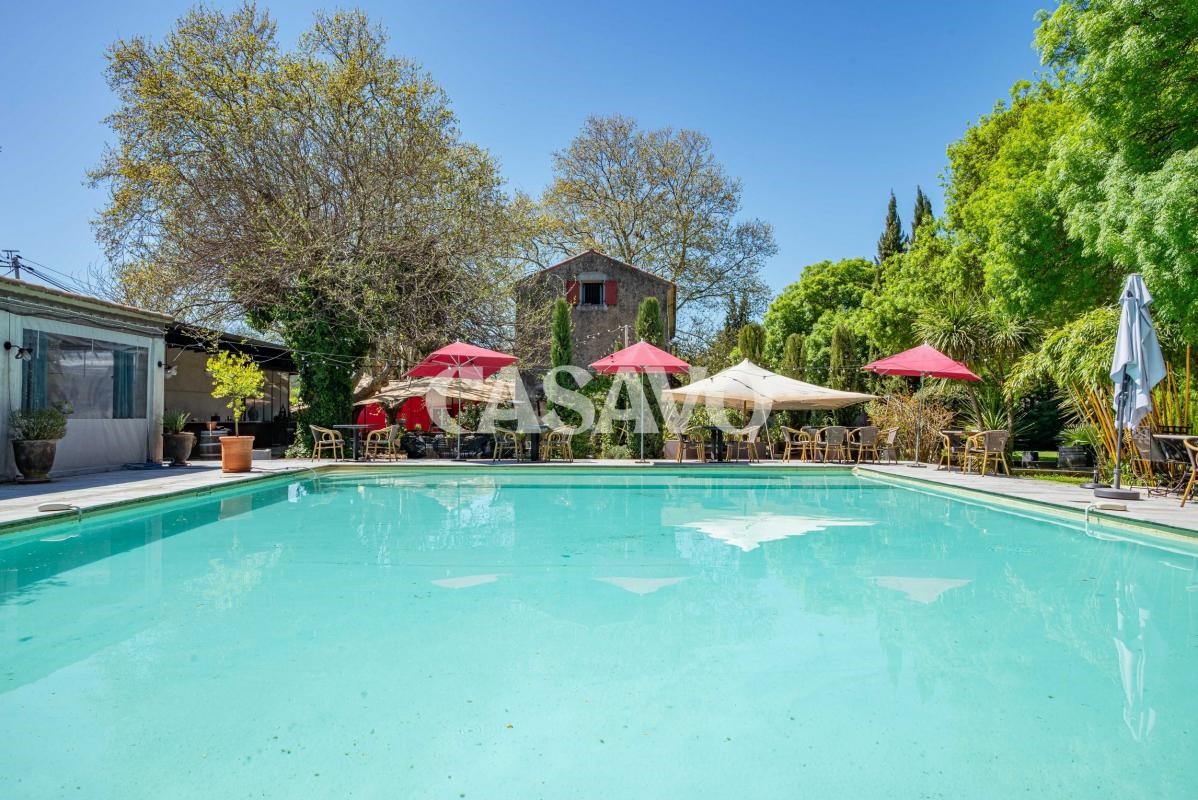 Maison de luxe à vendre dans le quartier Zone de Campagne