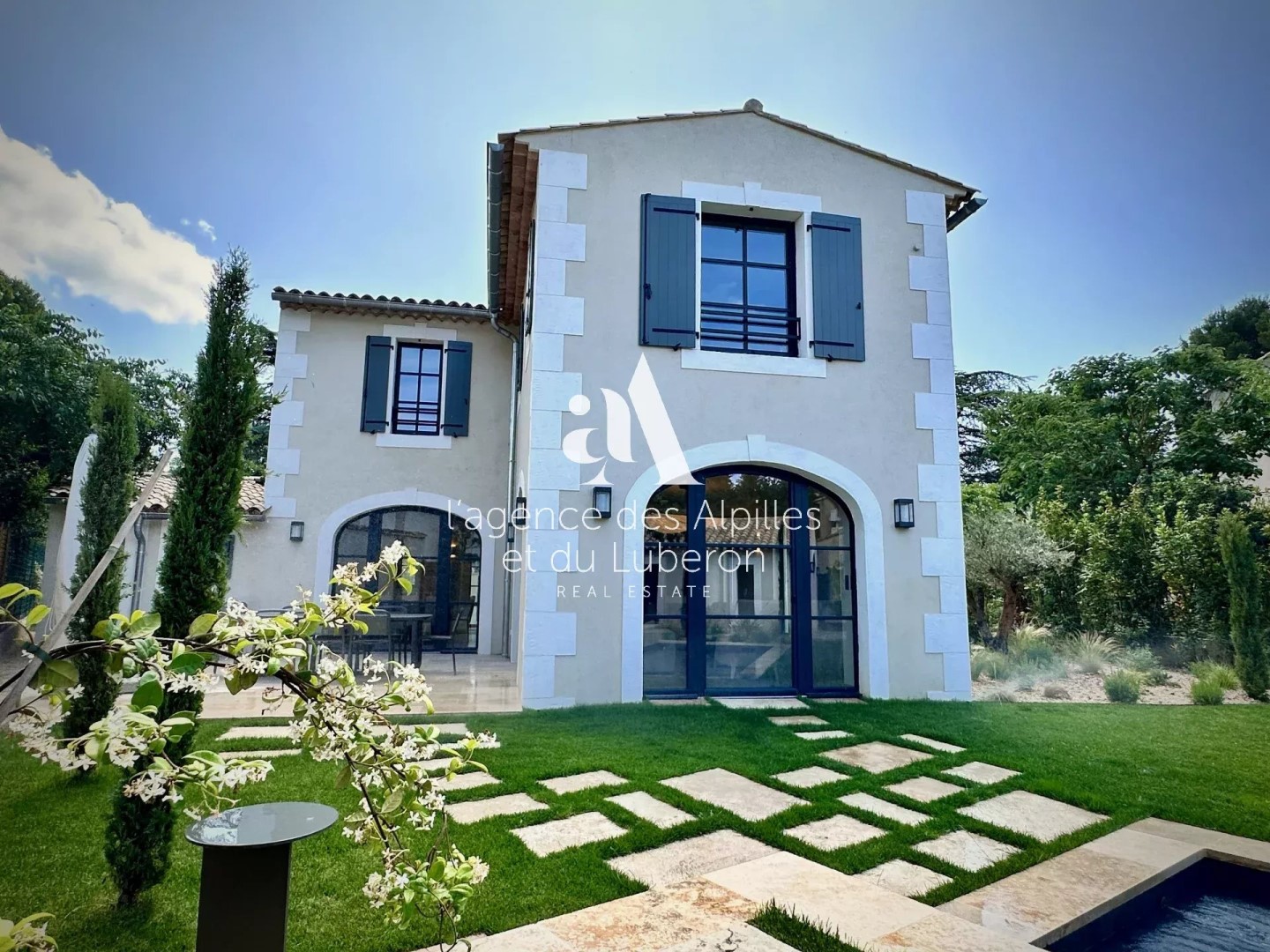 Villa de luxe en location saisonnière à Eygalières