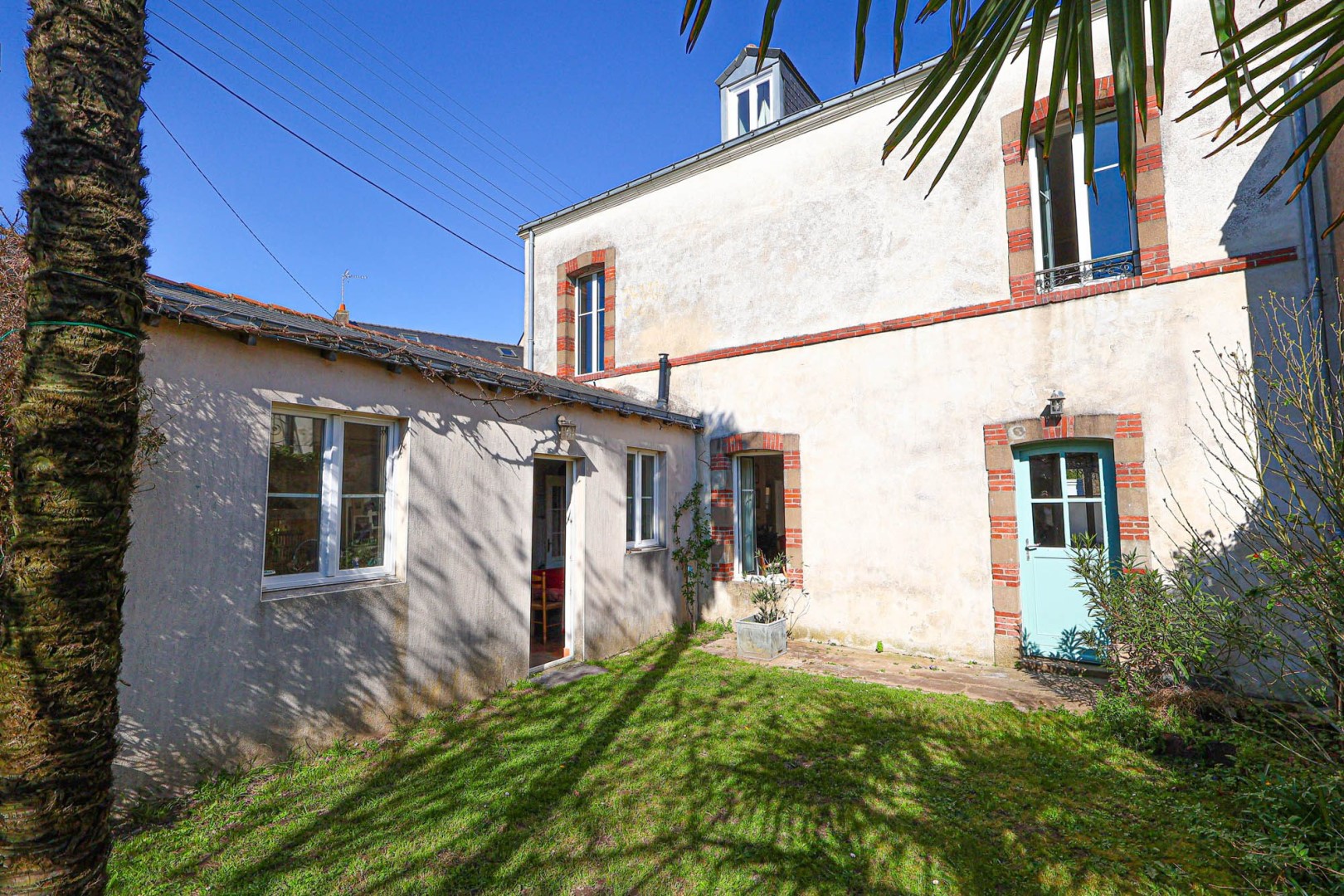 Altes Haus zu verkaufen Zola