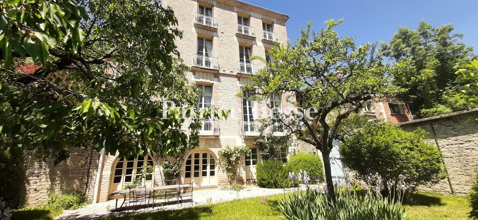 Luxury house for sale in Châtillon-sur-Seine