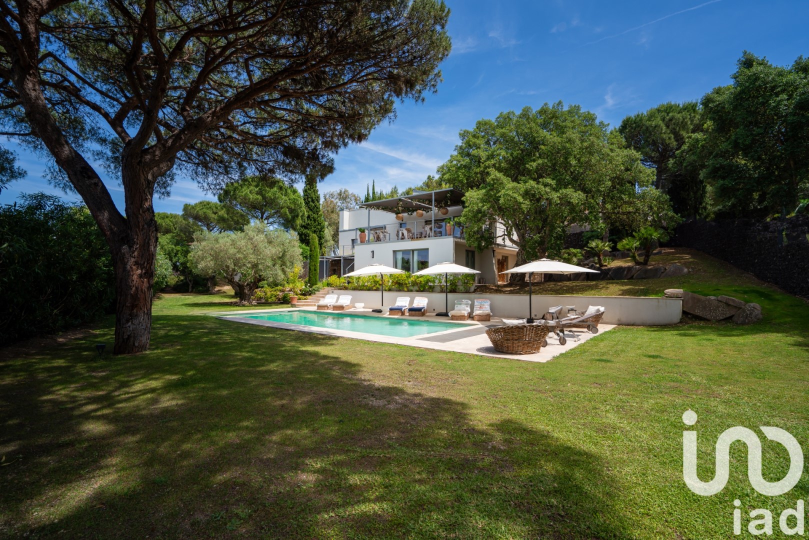 Luxury house for sale in Ramatuelle