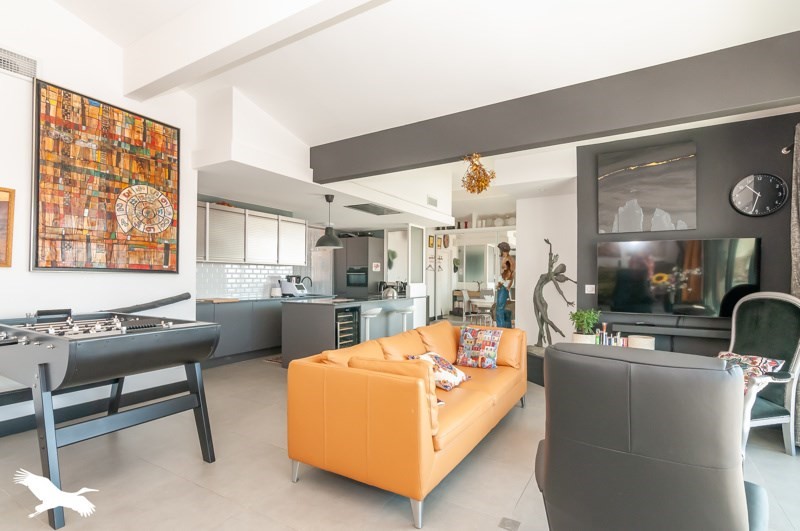 Luxury apartment for sale in the district La Corniche