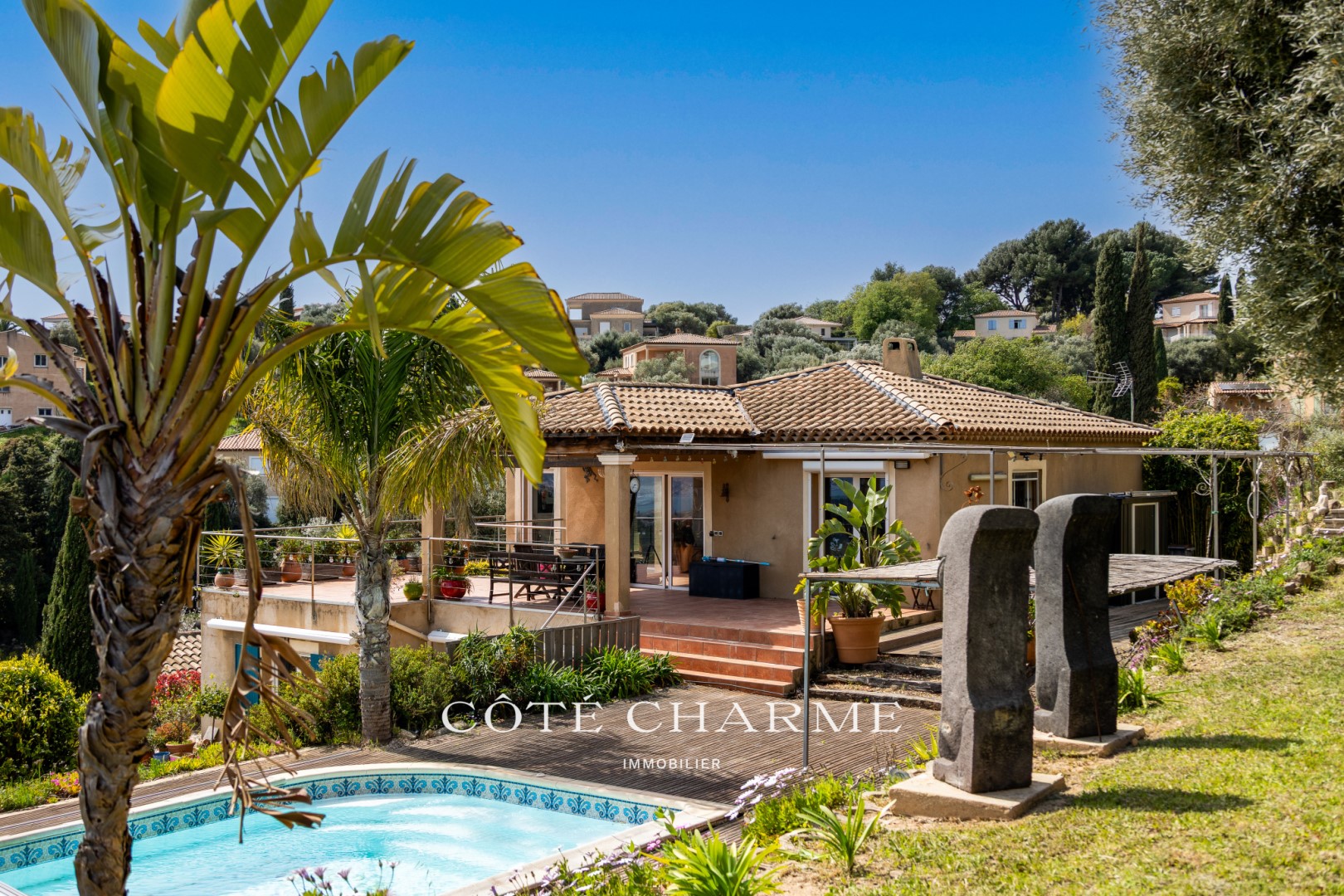 Luxury house for sale in the district Nord Est
