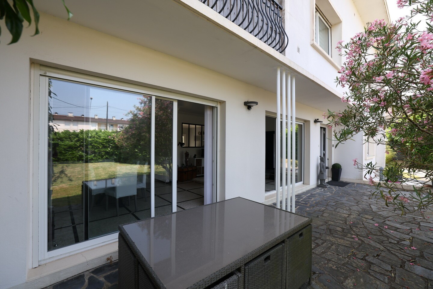 Luxury house for sale in the district Gond