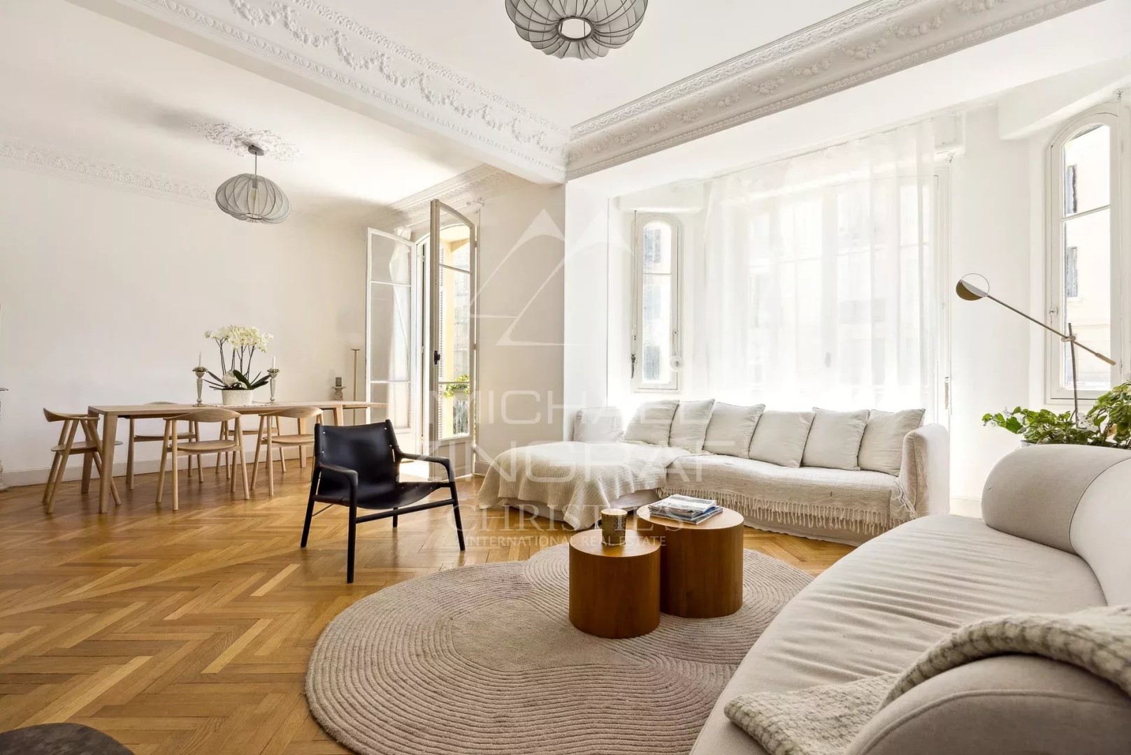 Luxury apartment for sale in the district Fleurs-Gambetta
