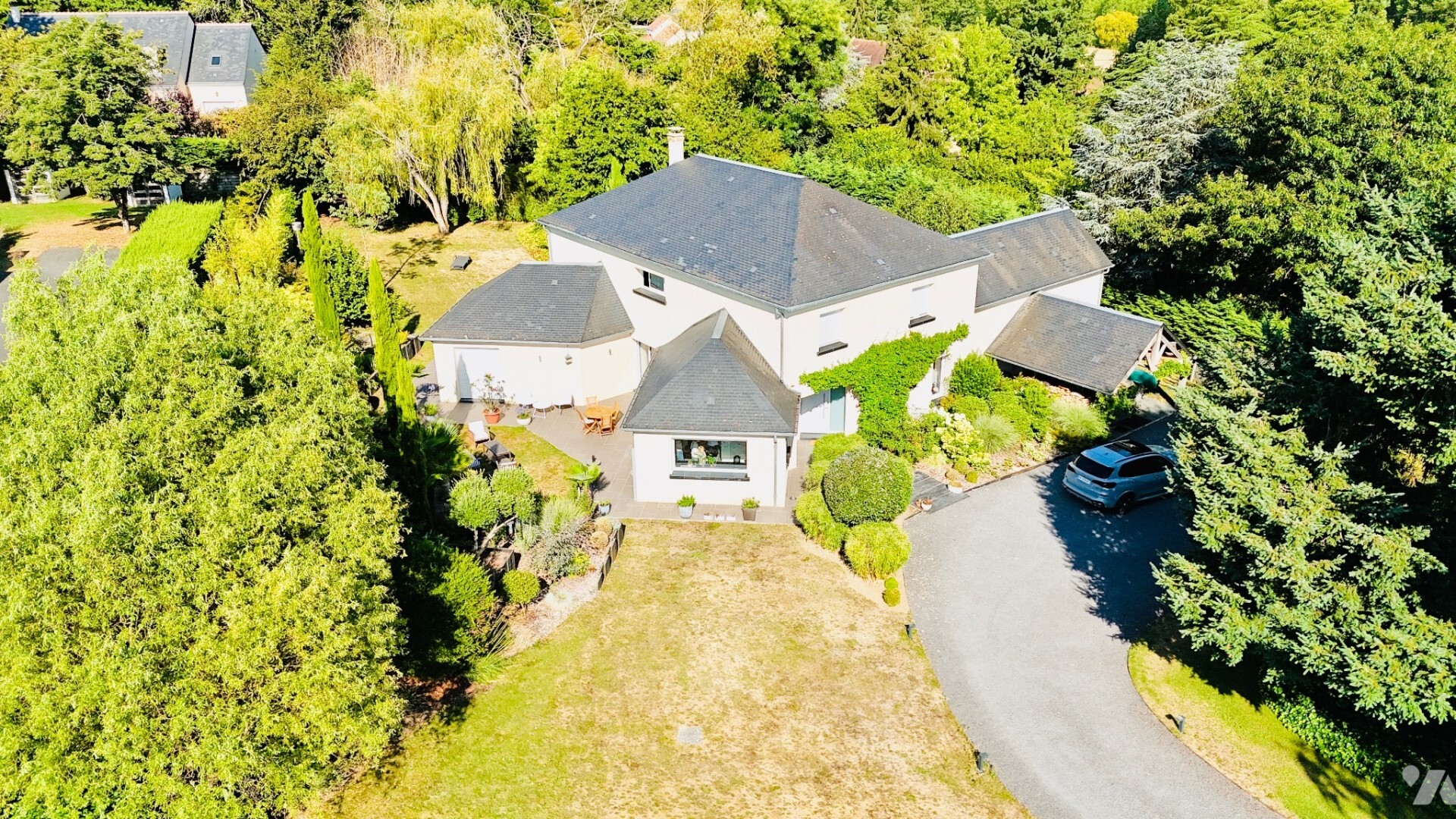 Luxury house for sale in Ballan-Miré