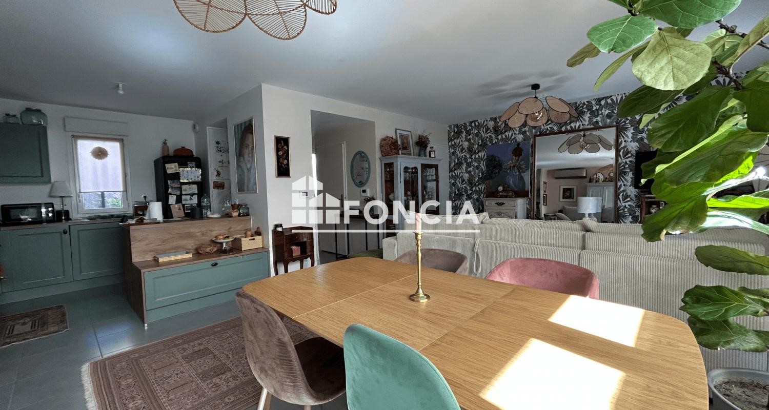 Maison de ville à vendre dans le quartier Ausone-Les Ecus