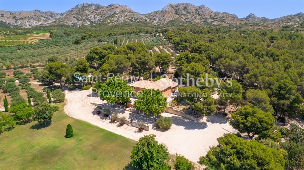 Luxury house for sale in Maussane-les-Alpilles