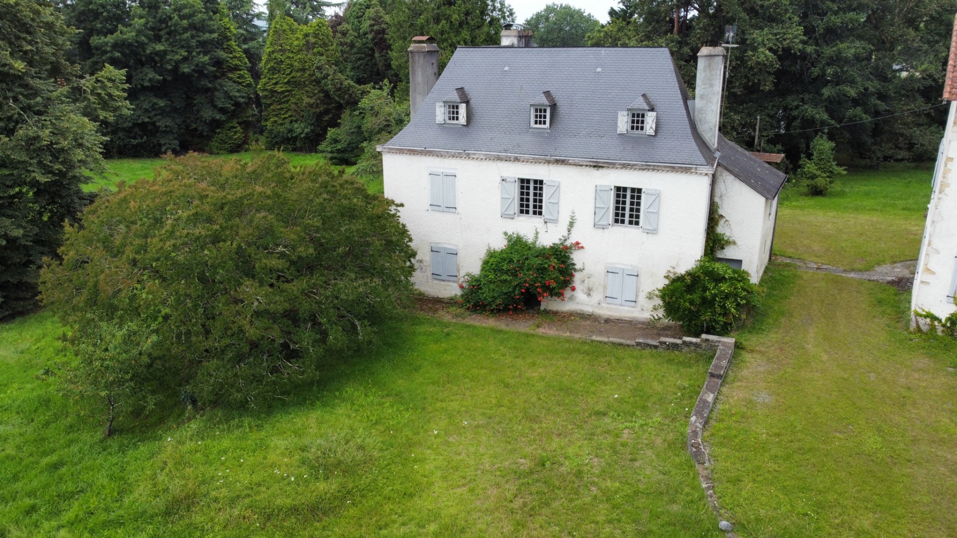 Luxury villa for sale in Lescar