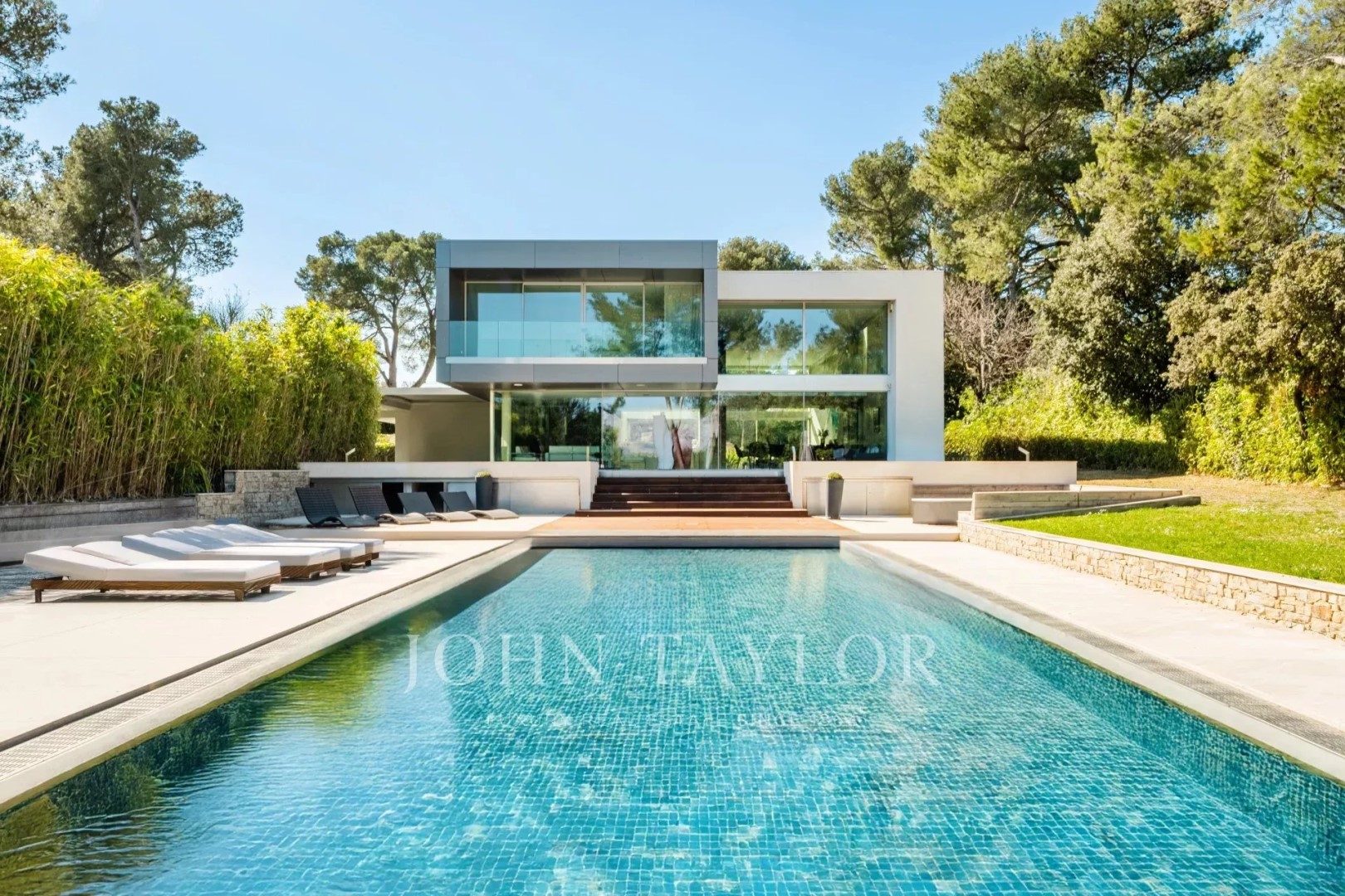 Luxury villa for sale in the district Granettes-Jauberte-Sainte Anne