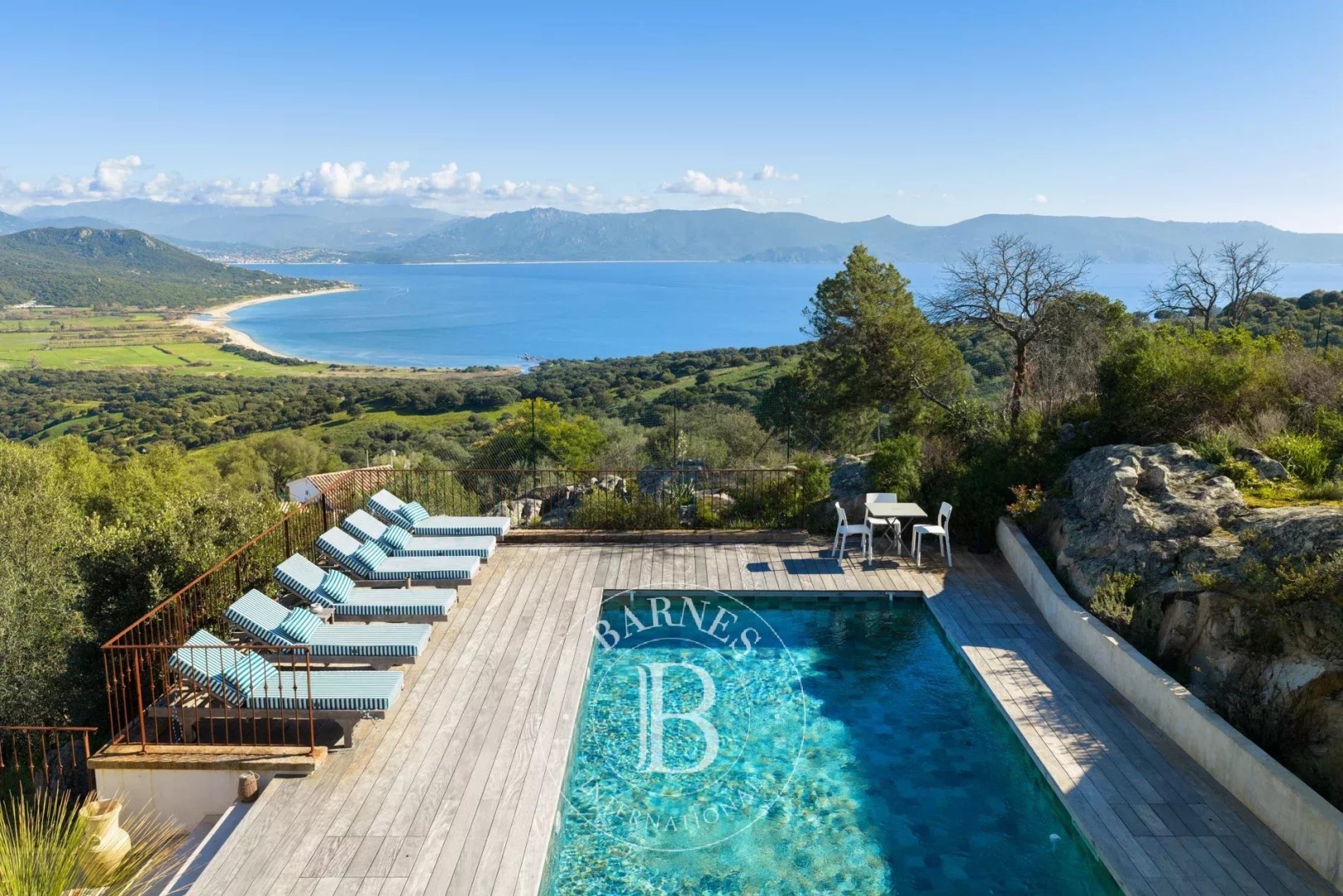 Luxury villa for sale in Serra-di-Ferro