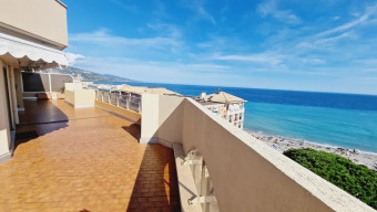 39 Annonces De Ventes D'appartements Au Dernier étage De Luxe à Menton ...